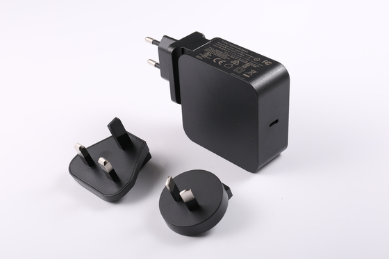 USB C 65Wのトーチ スマートな電気器具のための再充電可能なAAの充電器