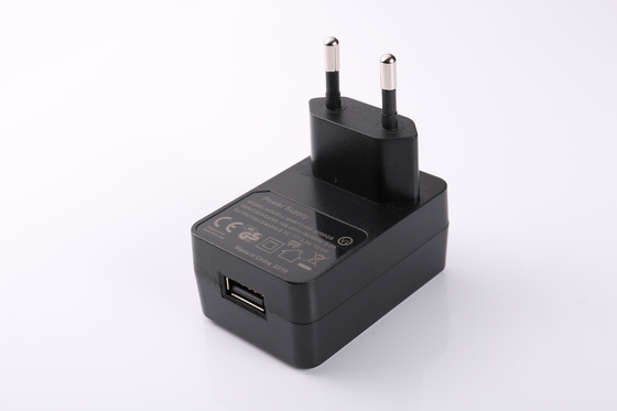 普遍的なUSB 12W力のアダプター12V 18V AC DCの充電器のアダプター